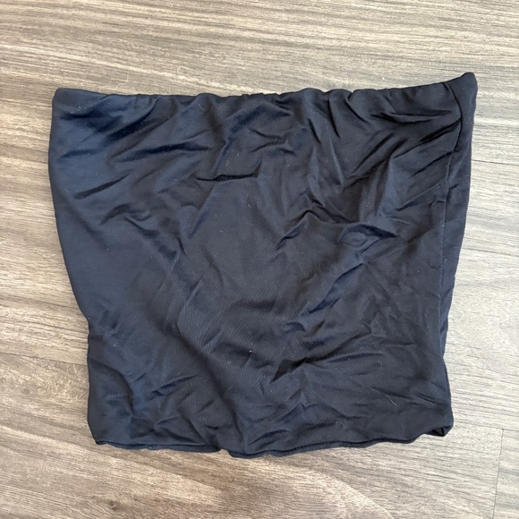 Windsor Effortless Energy Smoothing Strapless Crop Tube Top Black - Picture 7 of 8